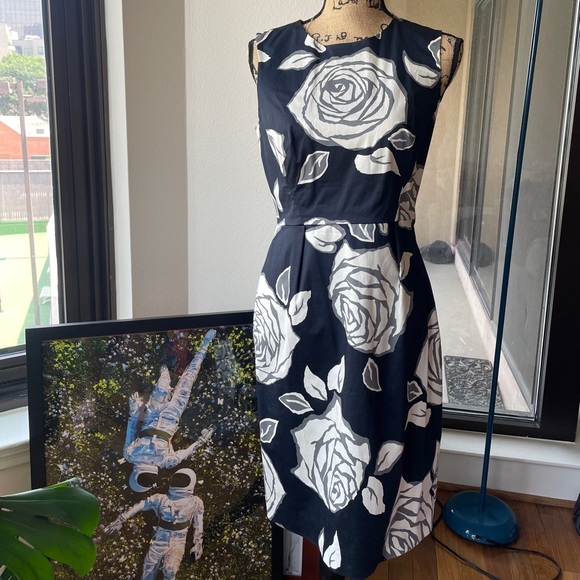 kate spade | Dresses | Black And White Floral Roses Print Kate Spade Sheath  Dress | Poshmark